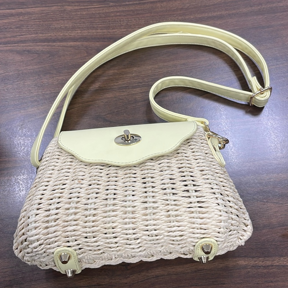 Like dreams crossbody straw bag